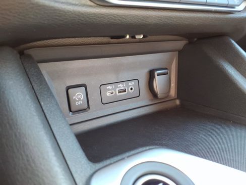 Used 2025 Nissan Sentra SV FWD image 26