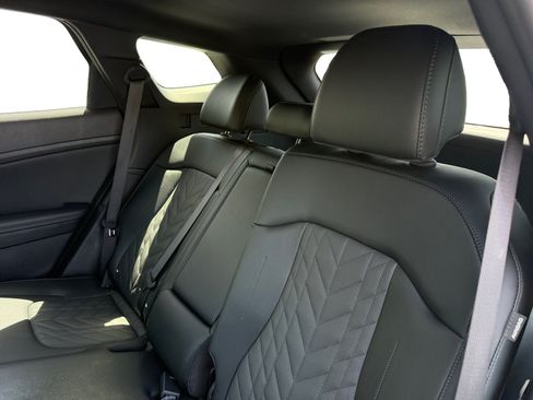 Used 2025 Kia Sportage X-Line w/ Premium Package AWD/4WD image 16
