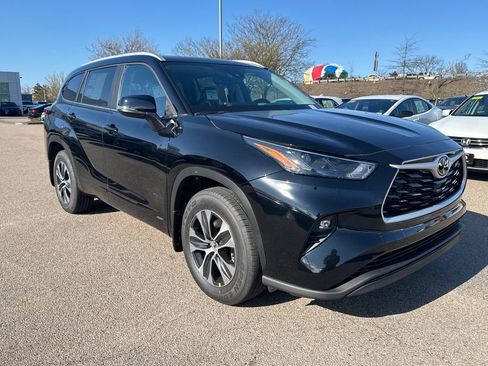 New 2026 Toyota Highlander XLE AWD/4WD image 9