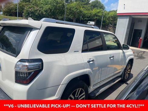Used 2022 Toyota 4Runner Limited AWD/4WD image 7