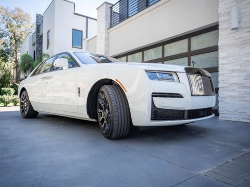 Used 2022 Rolls-Royce Ghost Black Badge AWD/4WD image 4