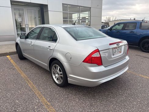 Used 2011 Ford Fusion SEL image 2