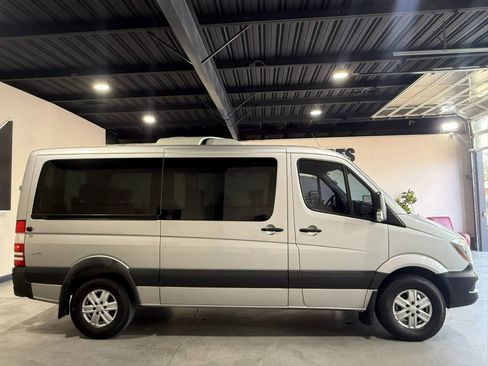 Used 2016 Mercedes-Benz Sprinter 2500 image 5
