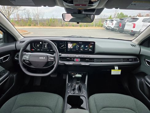 Certified 2025 Kia K4 EX image 10