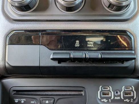 Certified 2019 RAM 1500 Big Horn image 24