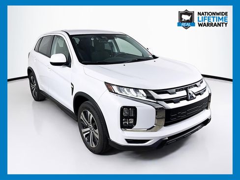 Used 2024 Mitsubishi Outlander Sport SE image 1