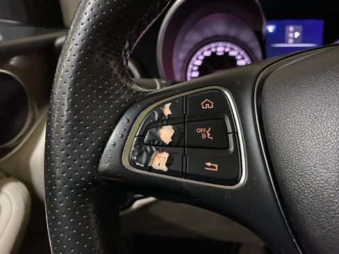 Certified 2018 Mercedes-Benz GLC 300 image 11