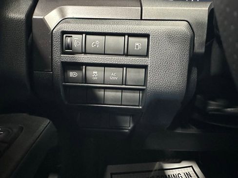 Used 2025 Toyota 4Runner TRD Off-Road AWD/4WD image 17