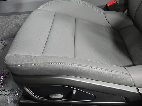 Certified 2024 Porsche 911 Carrera RWD image 23