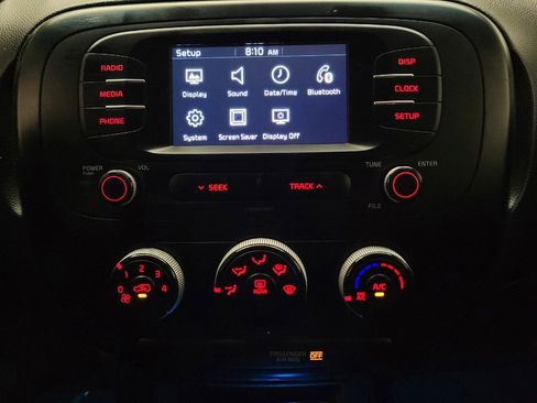 Used 2019 Kia Soul FWD image 25
