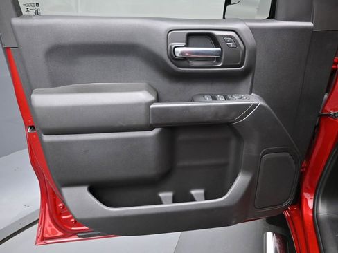 Used 2022 Chevrolet Silverado 1500 Custom w/ Safety Confidence Package image 11