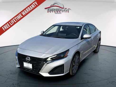 Used 2024 Nissan Altima 2.5 SL AWD/4WD image 4