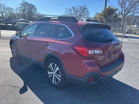 Used 2019 Subaru Outback 2.5i Limited image 3