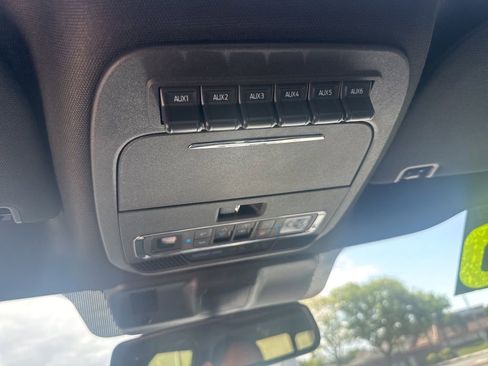 Used 2025 Ford F150 Raptor w/ Equipment Group 803A Raptor R AWD/4WD image 28