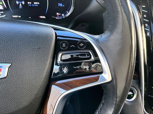 Used 2020 Cadillac Escalade Luxury image 24