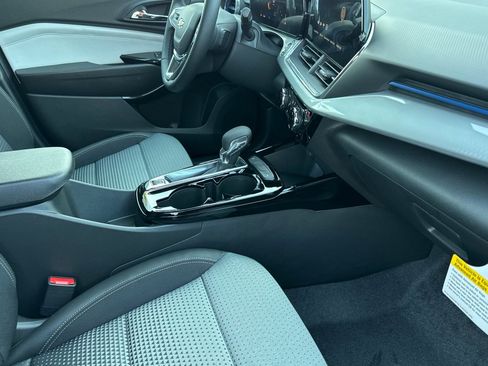 New 2026 Chevrolet Trax LT w/ Driver Confidence Package image 15