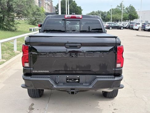Used 2023 Chevrolet Colorado Z71 w/ Z71 Convenience Package 2 AWD/4WD image 5