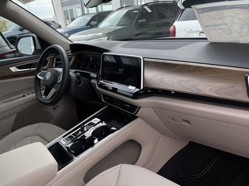 New 2026 Volkswagen Atlas SE image 21