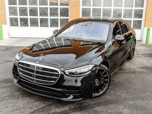 Used 2022 Mercedes-Benz S 500 4MATIC image 2