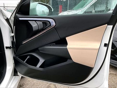 Used 2025 BMW X3 xDrive30i w/ M Sport Package image 23