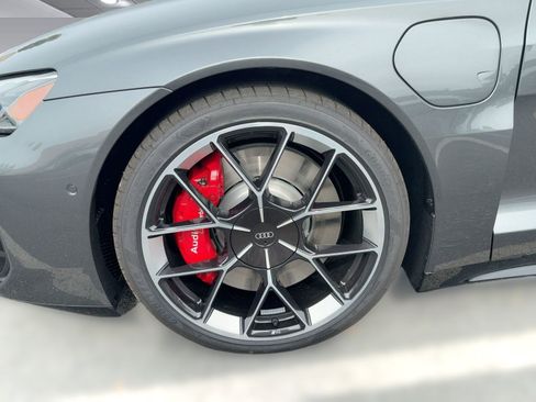 New 2026 Audi RS e-tron GT performance image 12