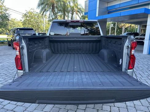 Used 2024 Chevrolet Silverado 1500 High Country RWD image 28