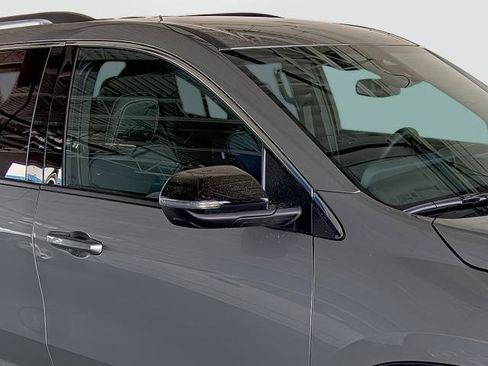 New 2026 Chevrolet Traverse LT image 17