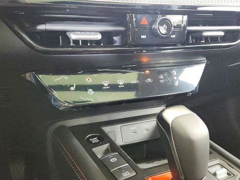 New 2026 Nissan Kicks SR w/ SR Premium Package image 46