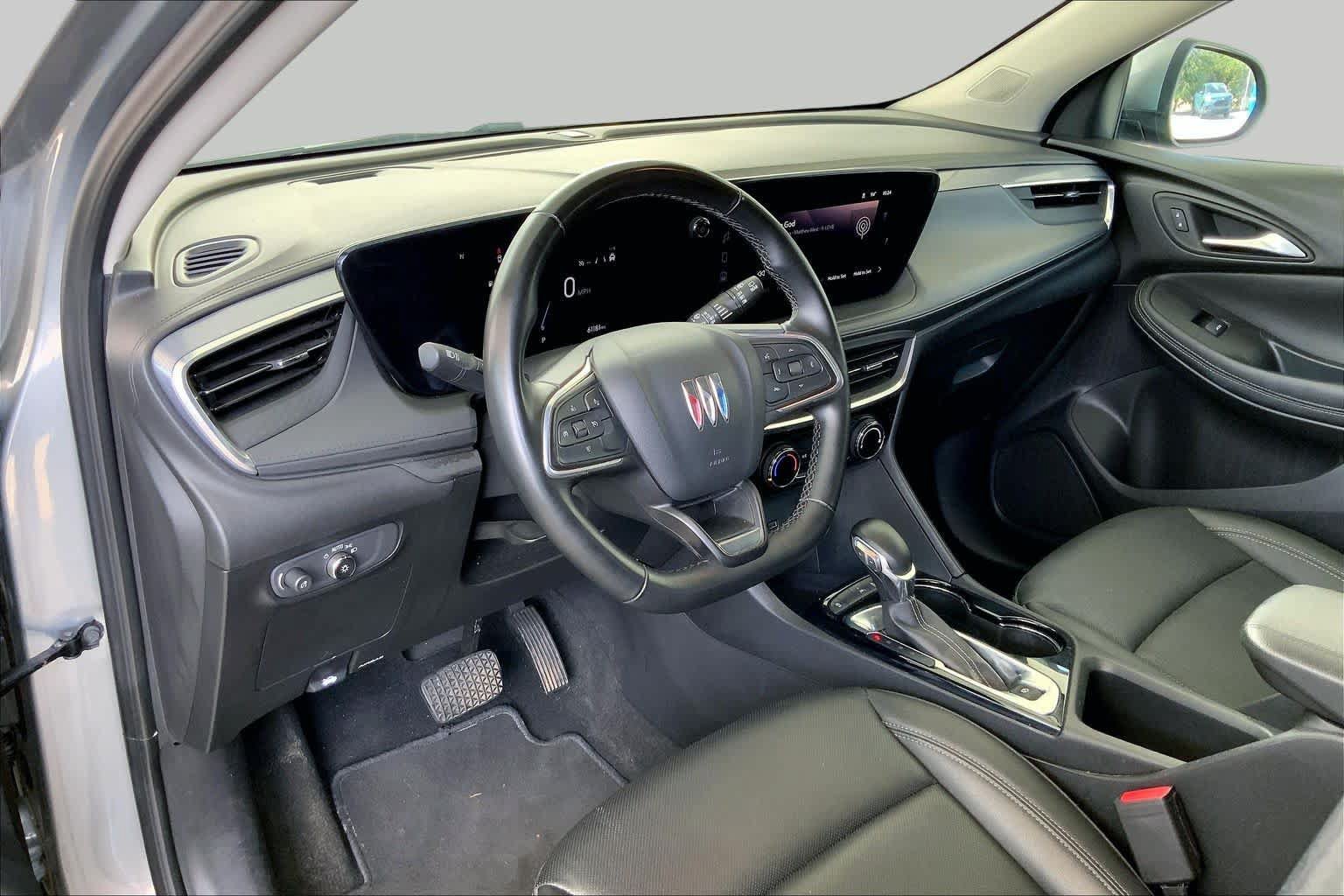 Used 2024 Buick Encore GX Sport Touring FWD image 18