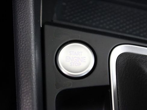 New 2026 Volkswagen Jetta SE FWD image 11