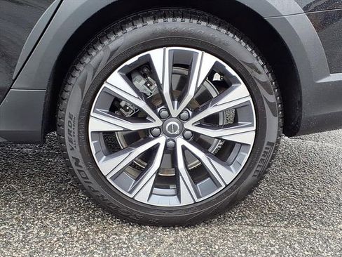 Used 2023 Volvo V90 B6 Cross Country Plus AWD/4WD image 11