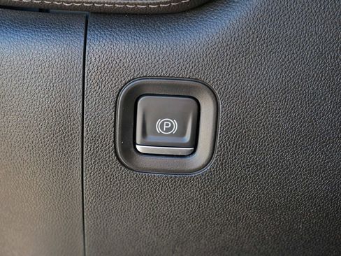 Used 2019 Chevrolet Silverado 1500 LT image 19