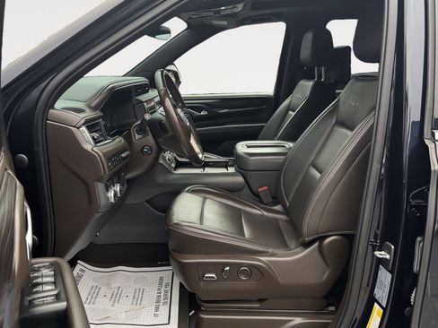 Used 2021 GMC Yukon XL Denali w/ Denali Ultimate Package image 12