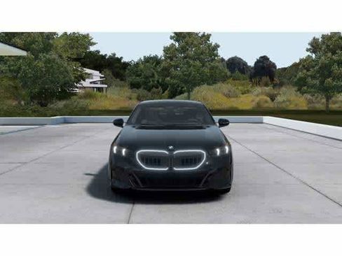 New 2027 BMW 530i xDrive AWD/4WD image 3
