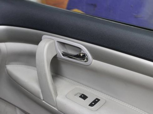 Used 2008 Saturn Outlook XE w/ Preferred Package FWD image 10