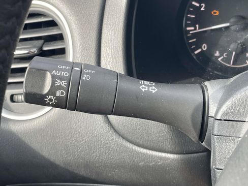 Used 2014 Nissan Pathfinder Platinum AWD/4WD image 25