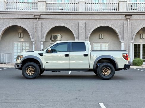 Used 2014 Ford F150 Raptor w/ Equipment Group 801A Luxury AWD/4WD image 2