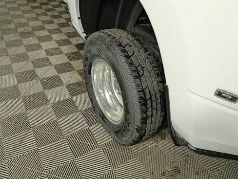 New 2026 RAM 3500 Laramie AWD/4WD image 13