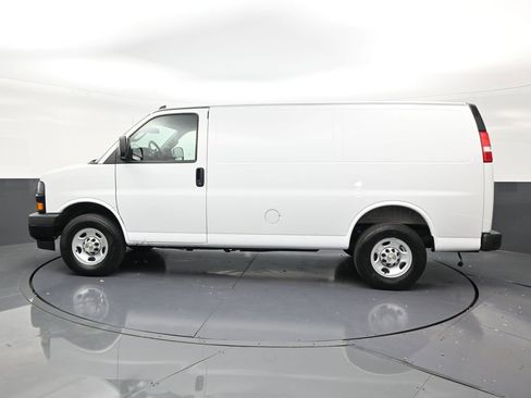 Used 2025 Chevrolet Express 2500 w/ Driver Convenience Package RWD image 2