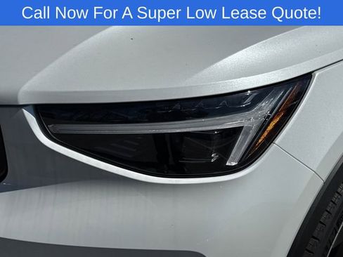 Used 2026 Volvo XC40 B5 Plus w/ Protection Package Premier AWD/4WD image 9