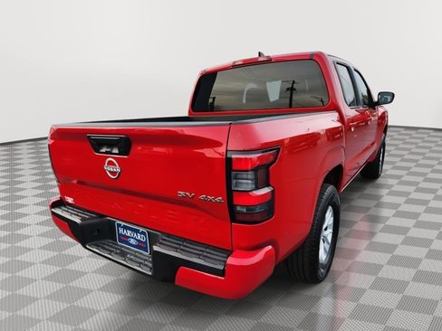 Used 2024 Nissan Frontier SV image 4