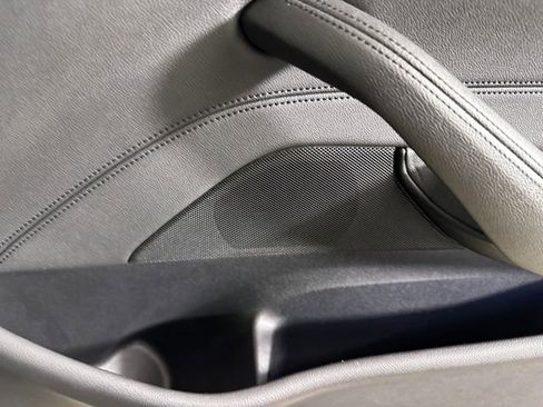 Used 2018 BMW 530e xDrive image 28