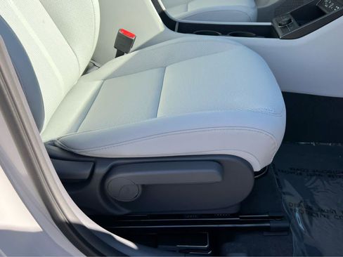 Certified 2026 Hyundai Kona SEL Premium AWD/4WD image 18