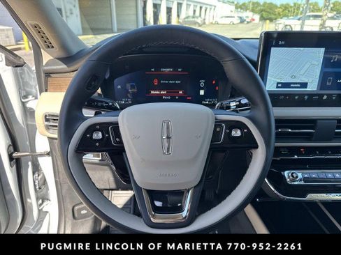 New 2026 Lincoln Corsair Reserve w/ Jet Appearance Package image 17