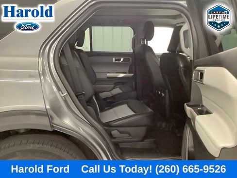 Used 2023 Ford Explorer XLT w/ Equipment Group 202A AWD/4WD image 10
