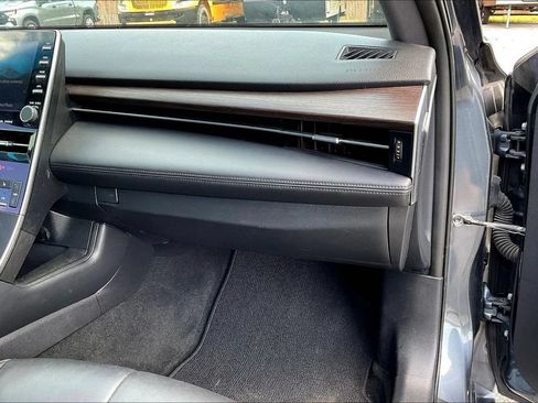 Used 2019 Toyota Avalon XLE FWD image 15