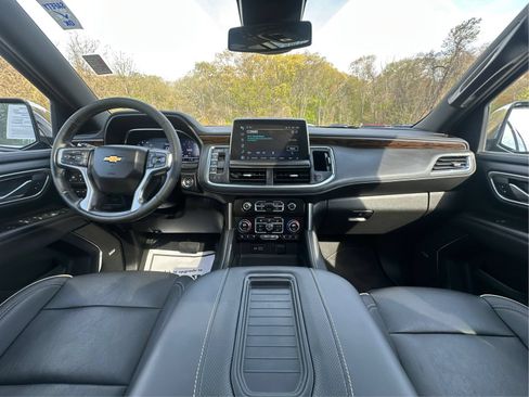 Used 2023 Chevrolet Tahoe Premier AWD/4WD image 27