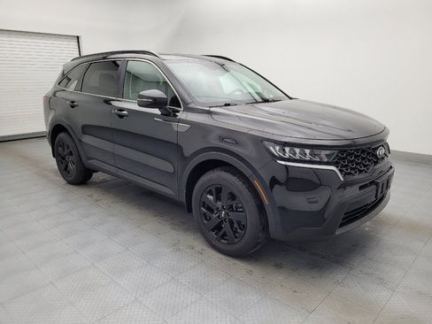 Used 2021 Kia Sorento S image 11
