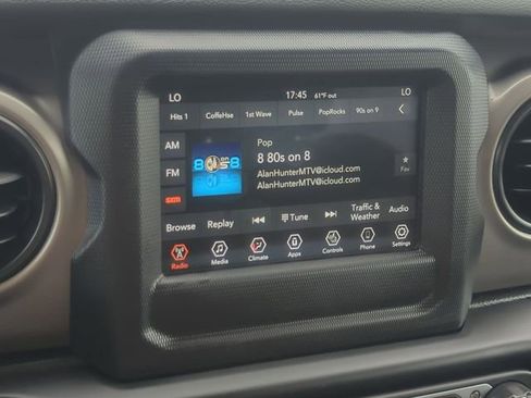 Used 2020 Jeep Wrangler Sport AWD/4WD image 17
