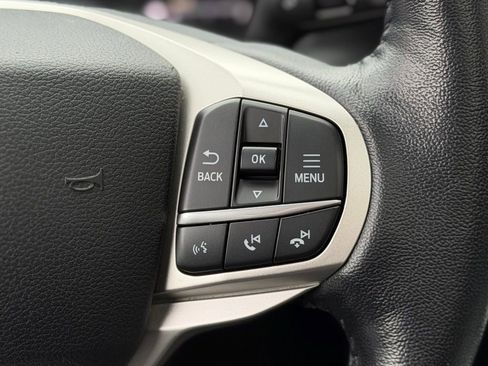 Used 2021 Ford Explorer Limited w/ Equipment Group 301A AWD/4WD image 11
